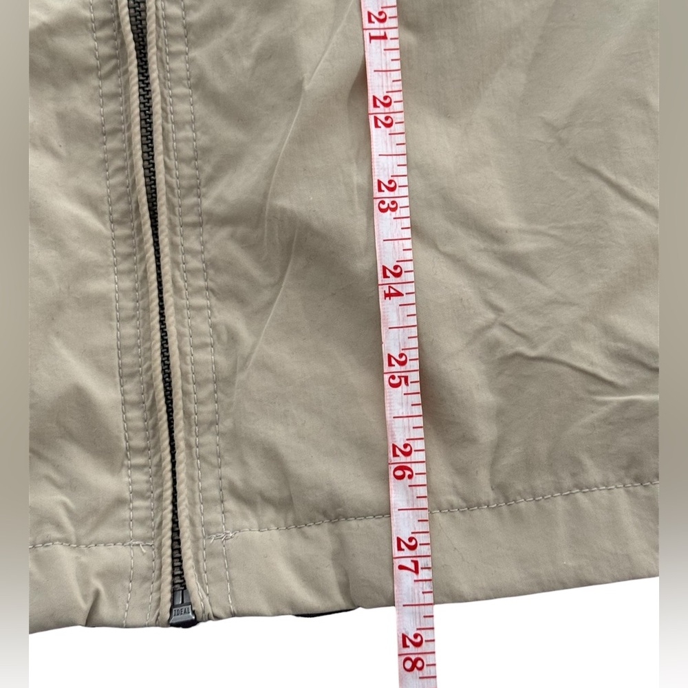 Old Navy Men's Beige Lightweight Jacket - Picture 3 of 5